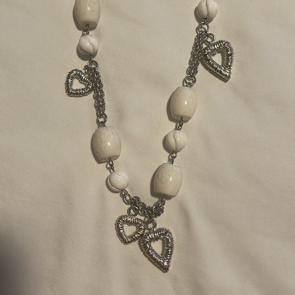 Folli Follie Silver Heart and White Bead Necklace 50 cm - Picture 5 of 7